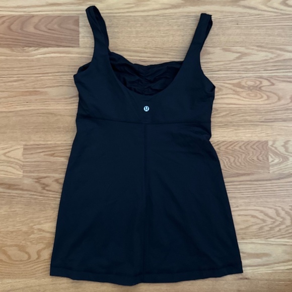 Lululemon NWOT Aria Tank II Black (8) - Picture 3 of 16